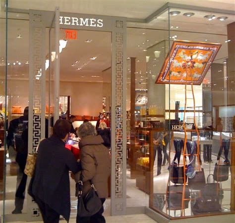 hermes calgary phone number